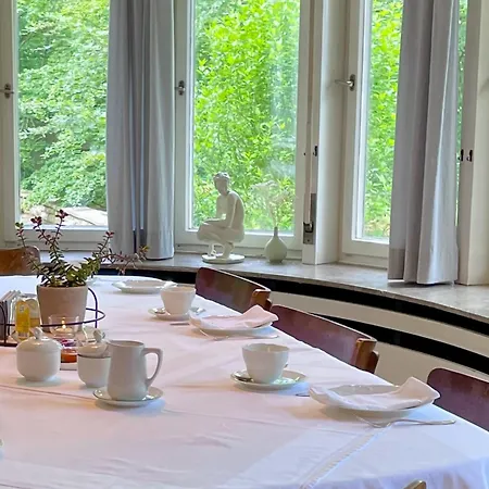 Im Park Hotell *